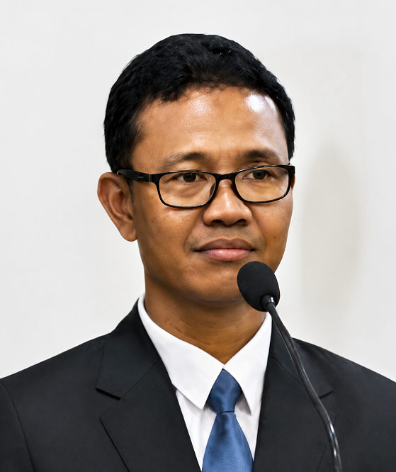 Prof. Dr. H. Bambang Dwi Suseno, SE, MM